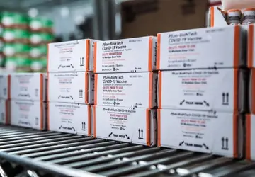 Alagoas recebe primeiro lote de vacinas da Pfizer Pediátrica contra Covid-19