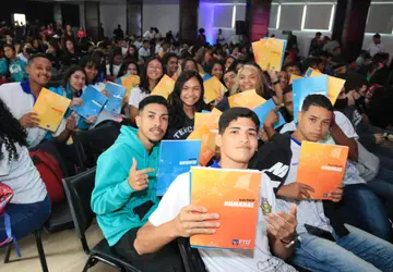 Aulões e kits do Foca no Enem fortalecem preparativo de alunos para o Exame Nacional