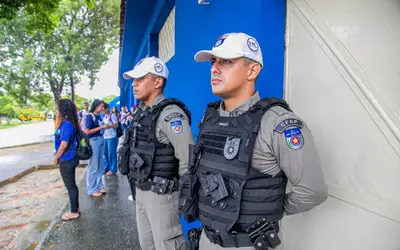 Operação Paz nas Escolas: 347 PMs reforçam segurança em unidades de ensino da Região Metropolitana de Maceió